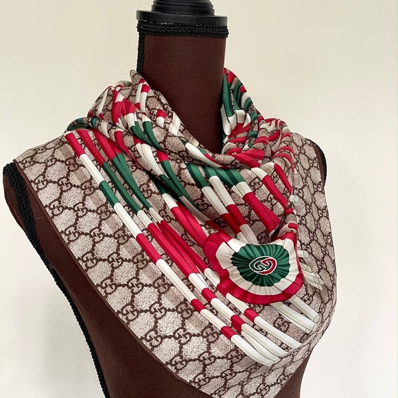 New Gucci Scarf Logo GG Print Club WEB Beige Silk Scarf Wrap - Picture 5 of 13